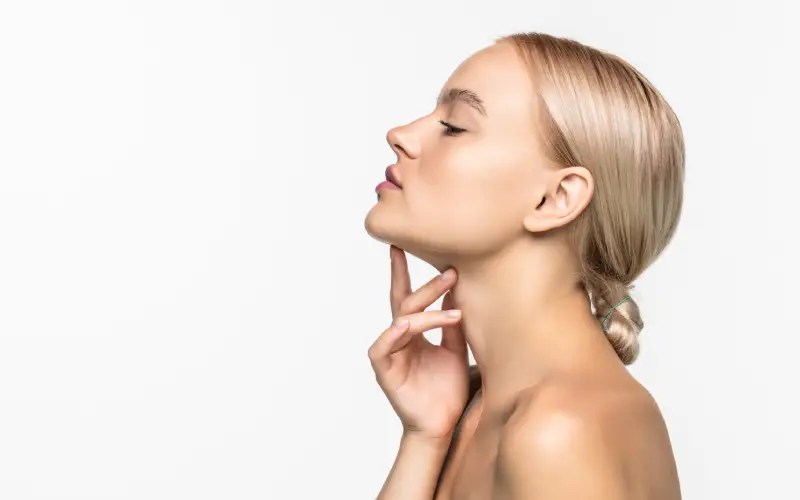 Ello Clínica Dermatologia Rio de Janeiro - Terapias Injetáveis - Skinbooster na barra da Tijuca